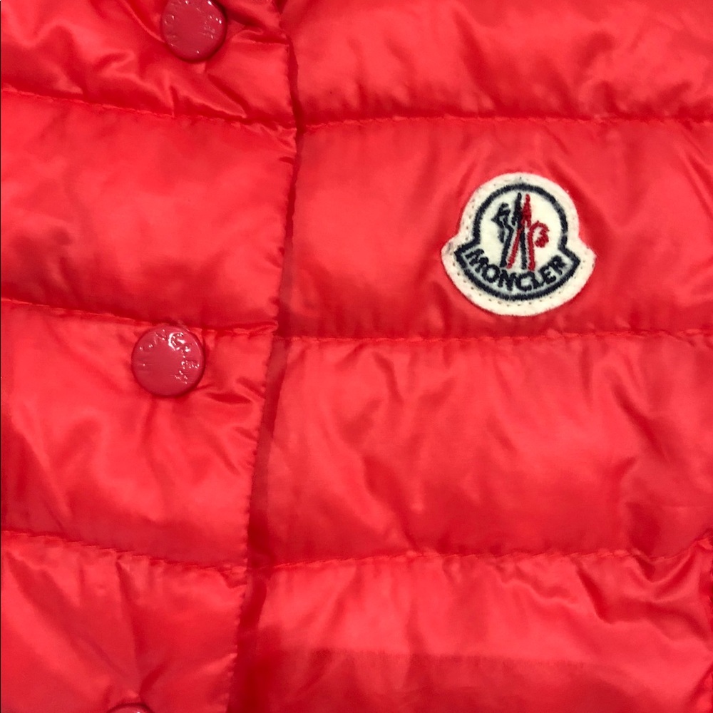 💯 authentic Moncler vest 2T
